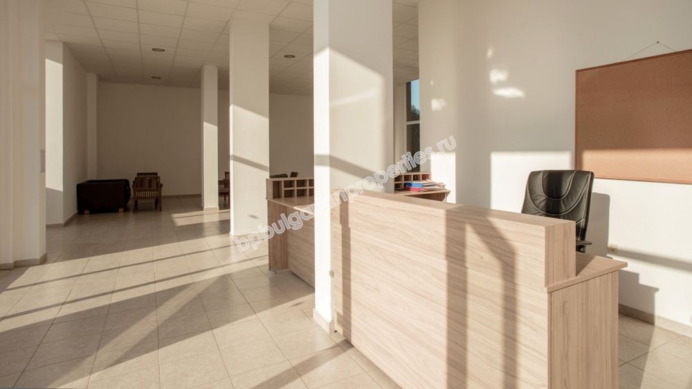 Отличная двухкомнатная меблированная квартира близко к пляжу на продажу в курорте Солнечный Берег