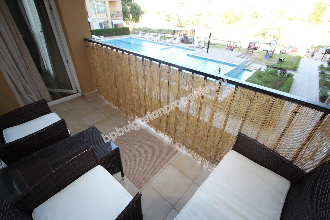 Отличная двухкомнатная меблированная квартира близко к пляжу на продажу в курорте Солнечный Берег