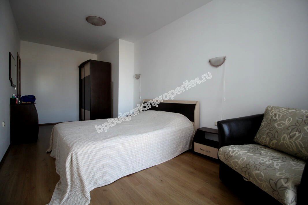 Отличная двухкомнатная меблированная квартира близко к пляжу на продажу в курорте Солнечный Берег