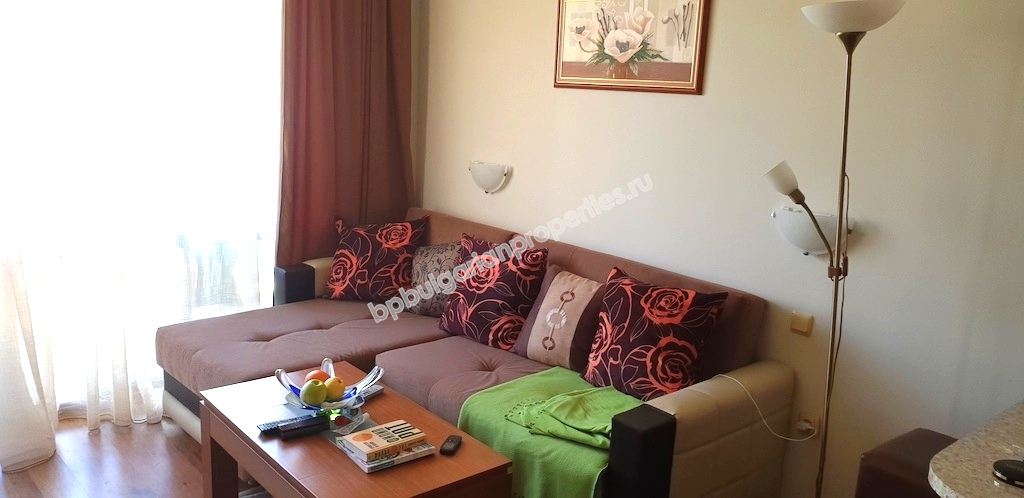 Меблированная студия близко к морю на продажу в курорте Святой Влас