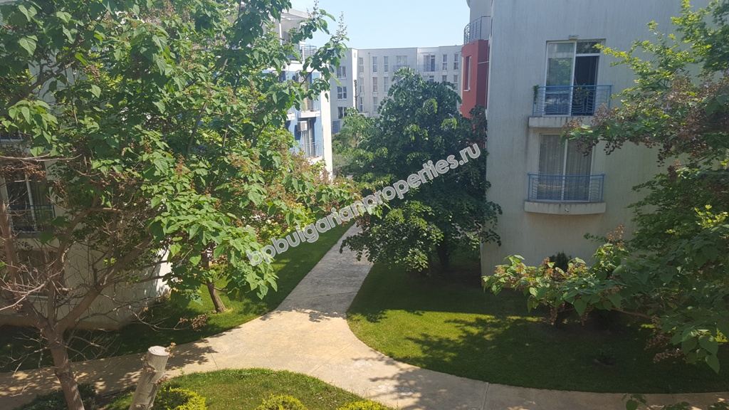 На продажу трехкомнатная обставленная квартира в курорте Солнечный Берег