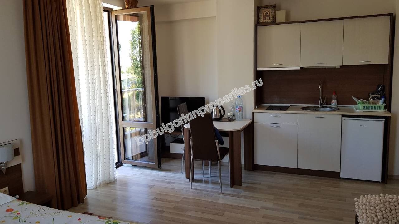 Меблированная студия на продажу в элитном комплексе в курорте Солнечный Берег