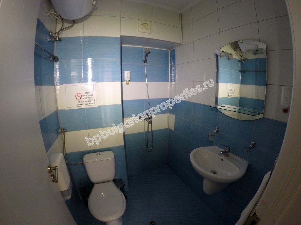 Продажа большой меблированной студии рядом с пляжем в курорте Солнечный берег