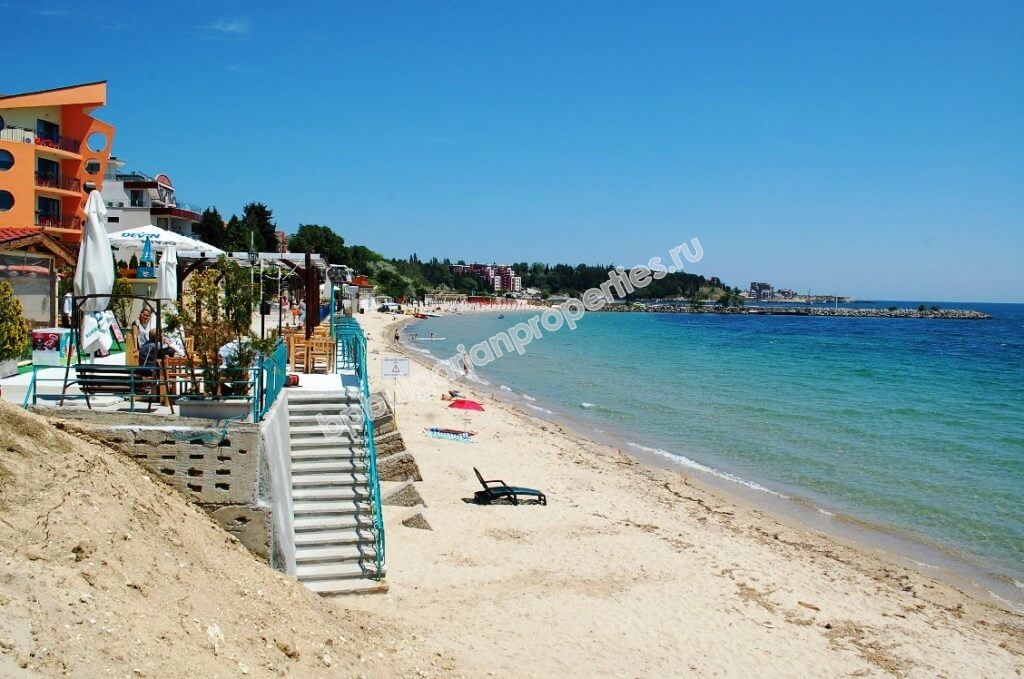 Студия на продажу без платы на обслуживание близко к морю в курорте Равда