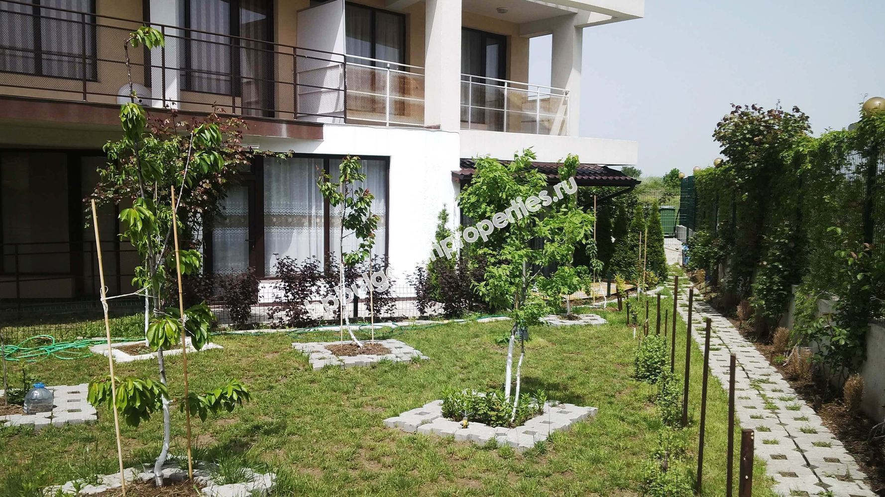 Студия на продажу без платы на обслуживание близко к морю в курорте Равда