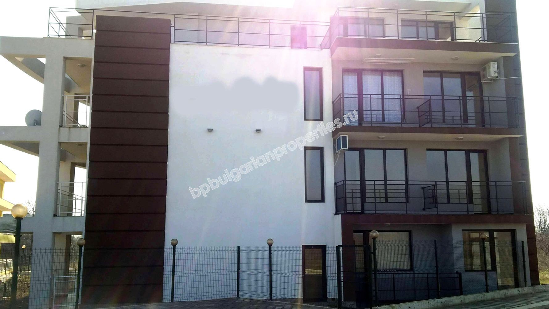 Студия на продажу без платы на обслуживание близко к морю в курорте Равда