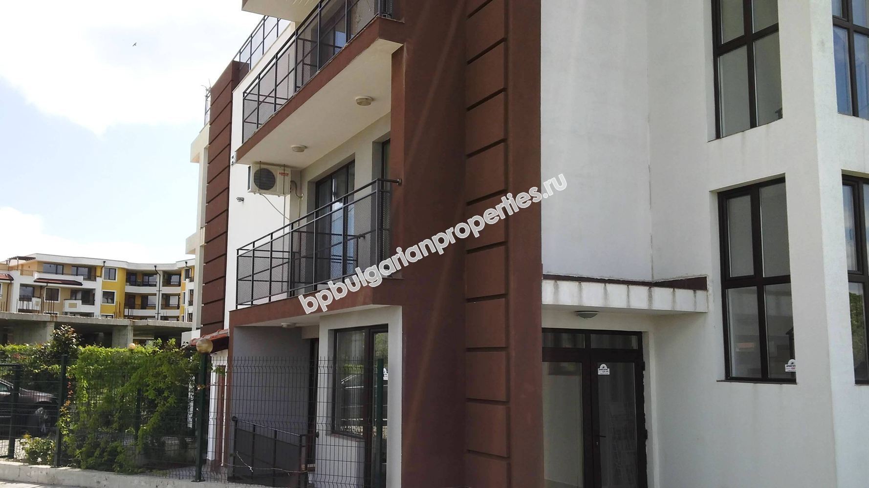 Студия на продажу без платы на обслуживание близко к морю в курорте Равда