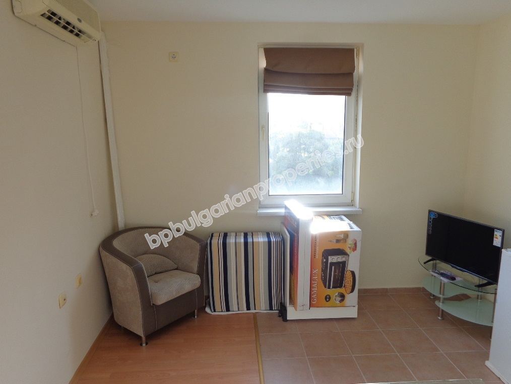 Большая меблированная студия с панорамным видом на море на продажу в курорте Святой Влас