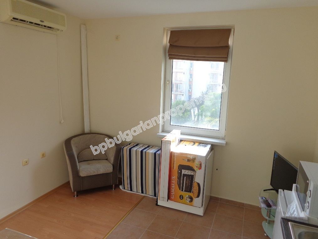 Большая меблированная студия с панорамным видом на море на продажу в курорте Святой Влас