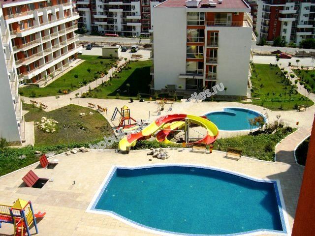 Большая меблированная студия с панорамным видом на море на продажу в курорте Святой Влас