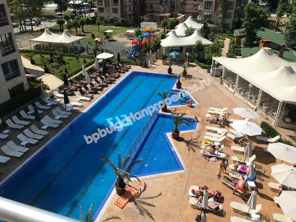 Меблированная студия в элитном комплексе на продажу в курорте Солнечный Берег