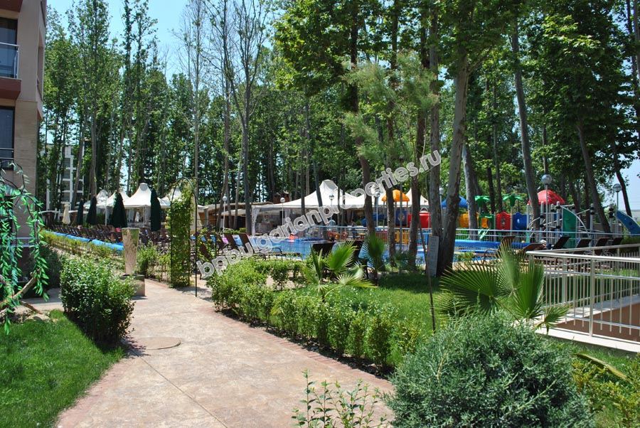 Меблированная студия в элитном комплексе на продажу в курорте Солнечный Берег