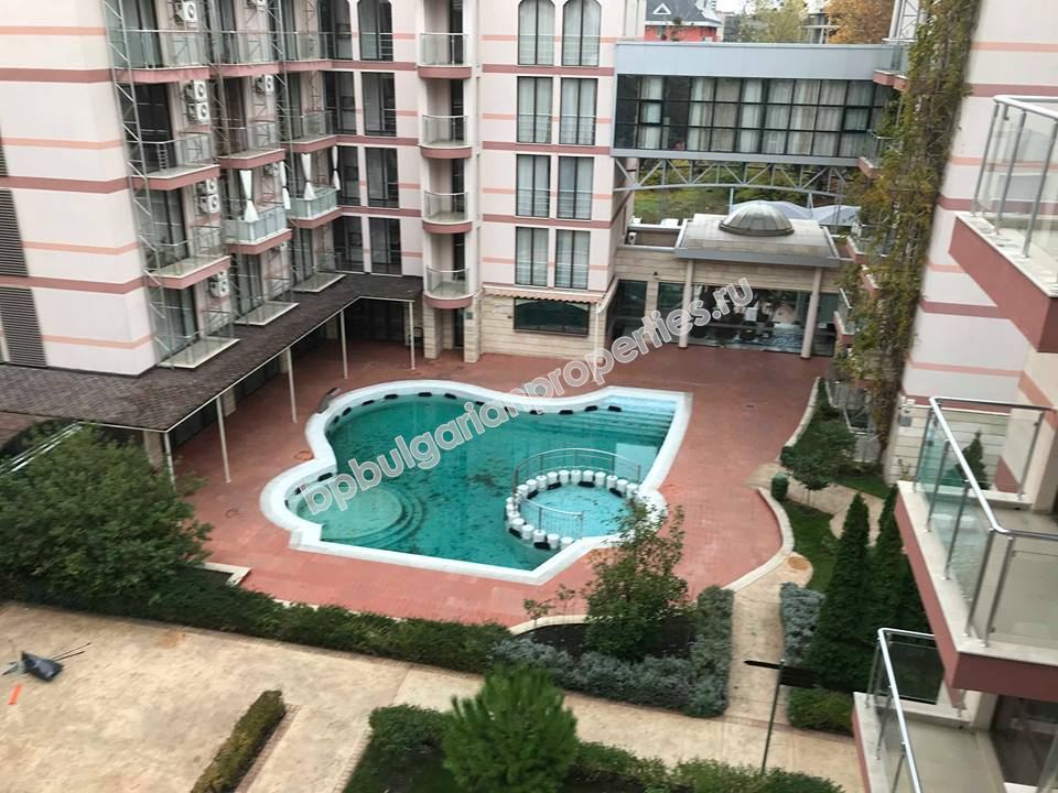 Меблированная студия в элитном комплексе на продажу в курорте Солнечный Берег