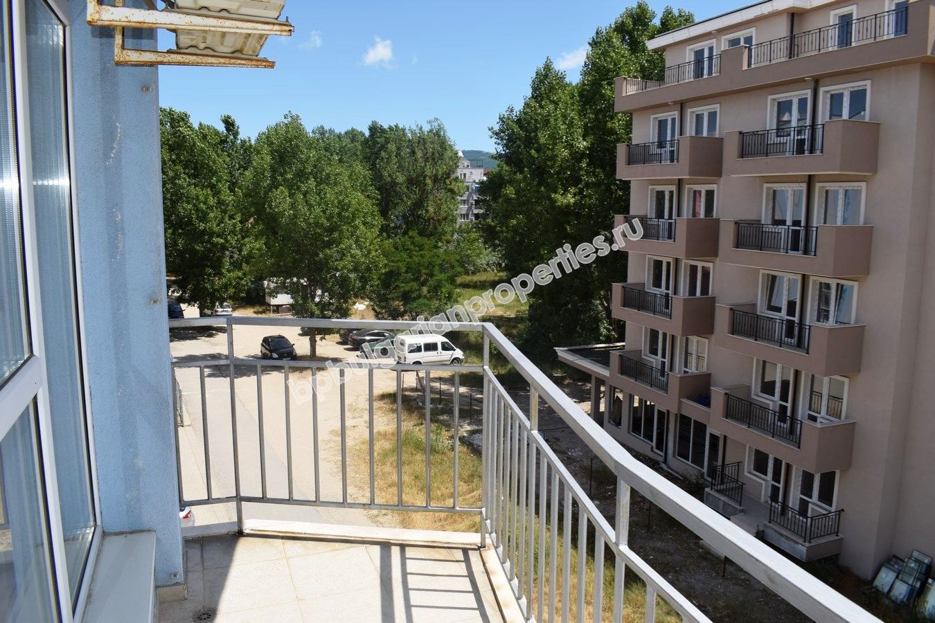 Отличная меблированная студия на продажу в курорте Солнечный Берег