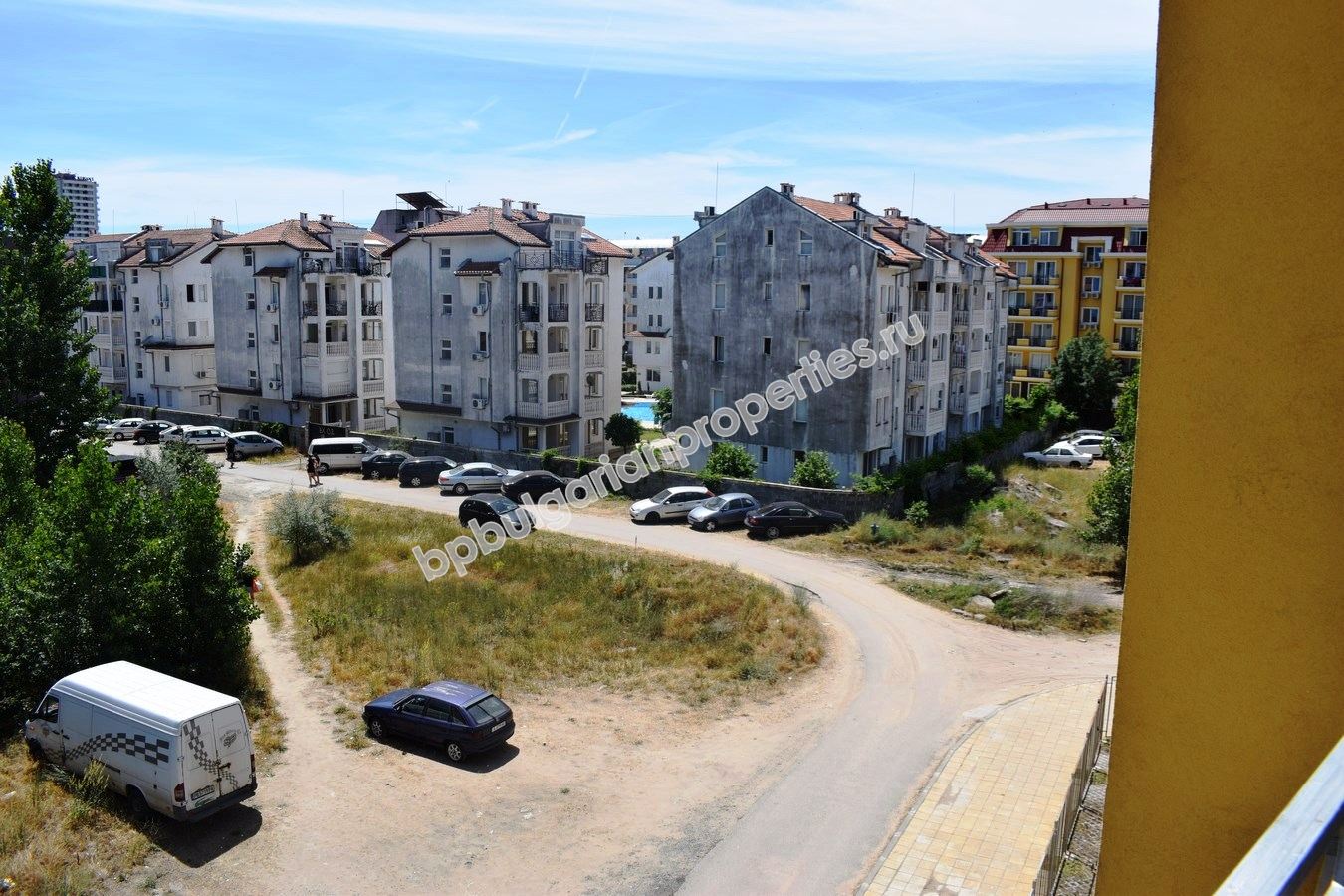 Отличная меблированная студия на продажу в курорте Солнечный Берег