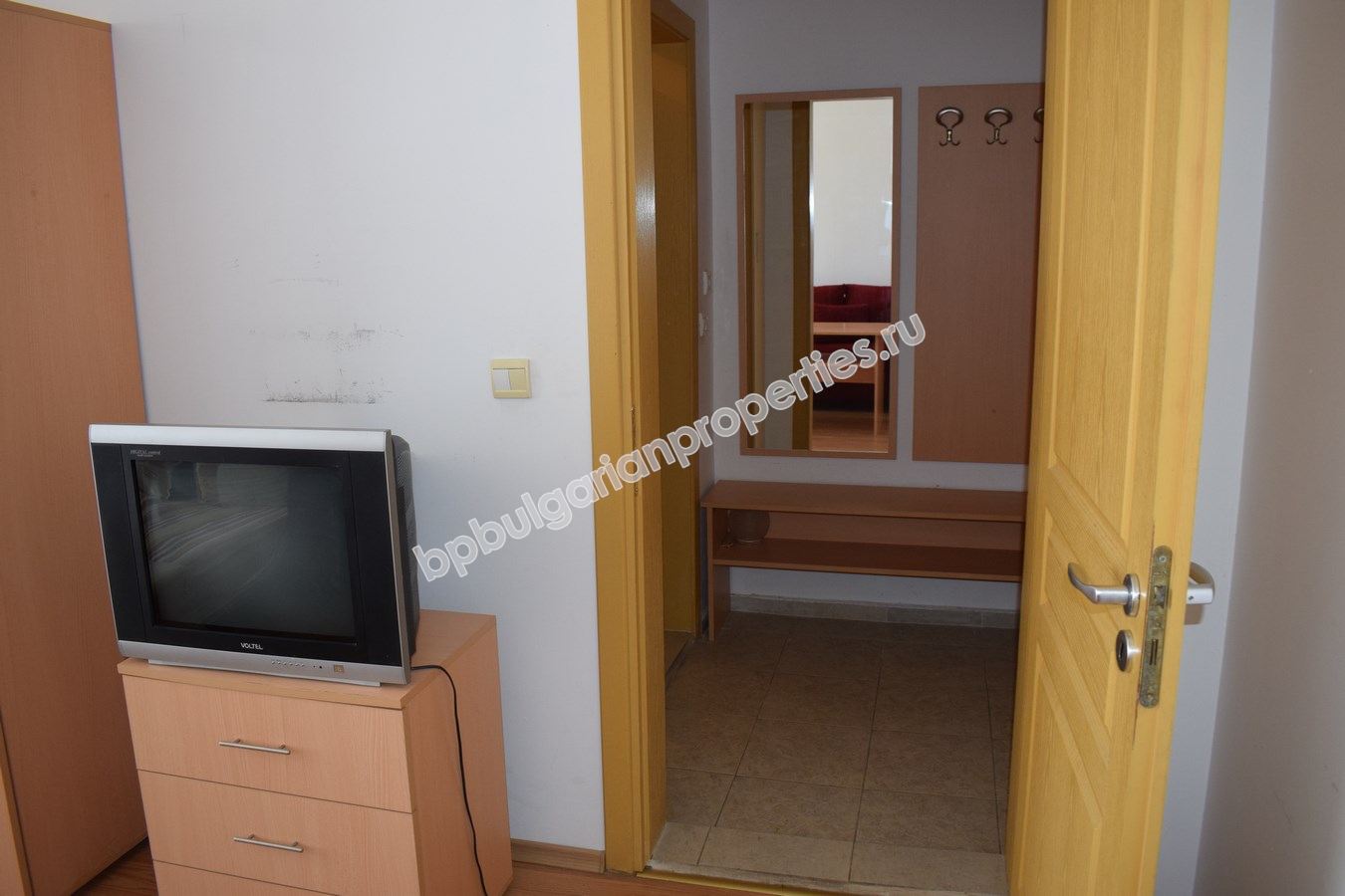 Отличная меблированная студия на продажу в курорте Солнечный Берег