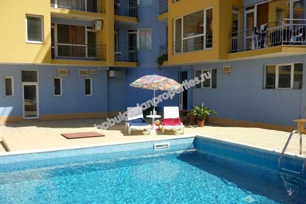 Отличная меблированная студия на продажу в курорте Солнечный Берег