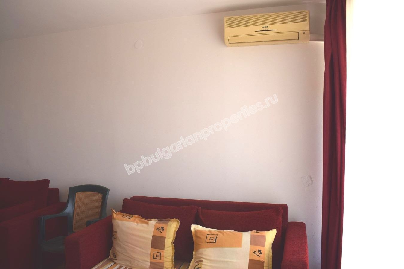 Отличная меблированная студия на продажу в курорте Солнечный Берег