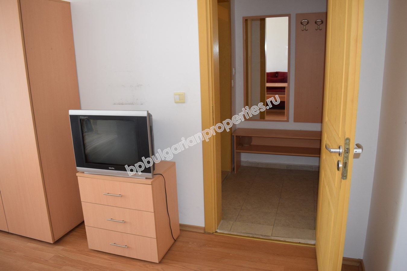 Отличная меблированная студия на продажу в курорте Солнечный Берег