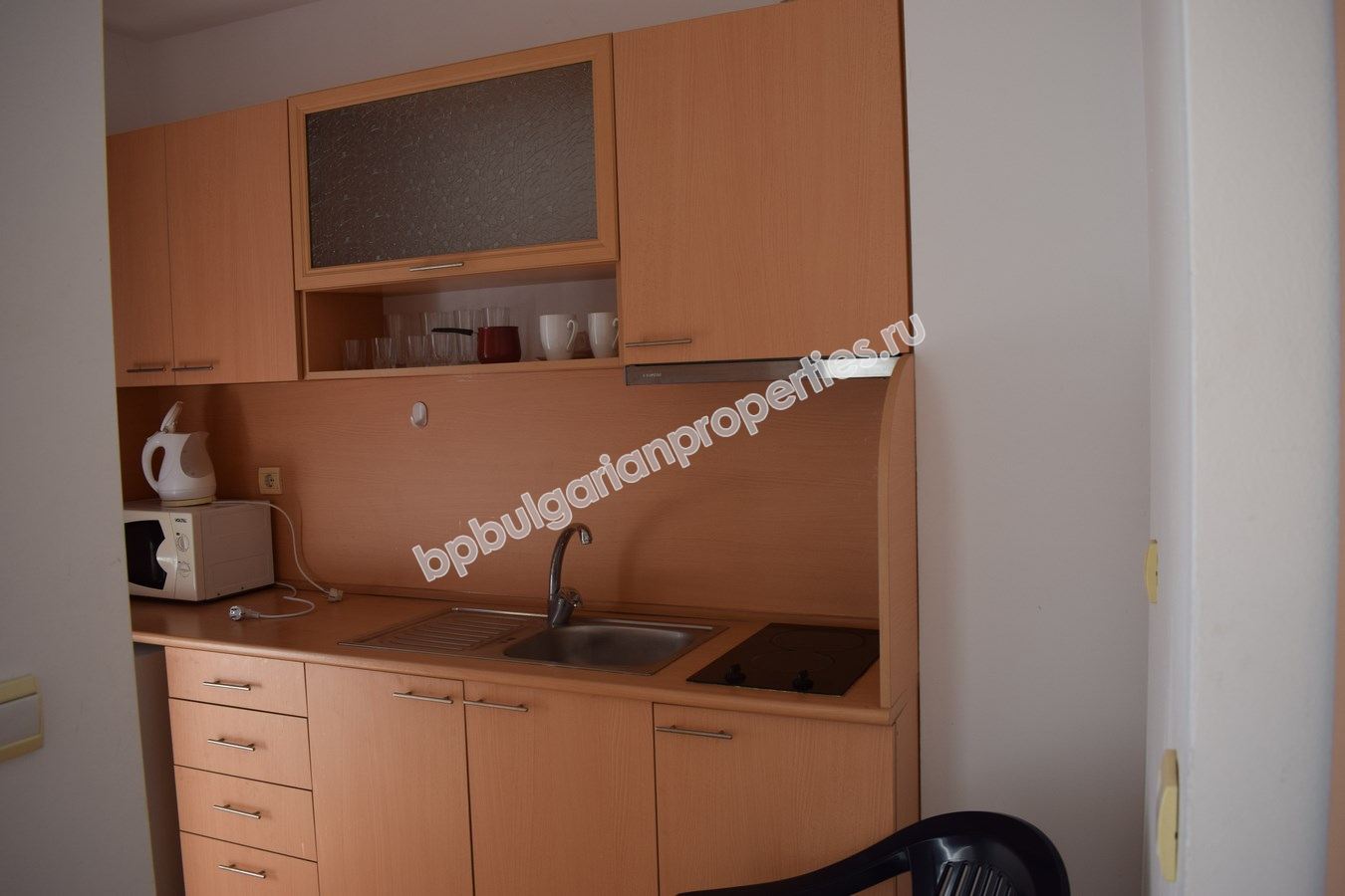 Отличная меблированная студия на продажу в курорте Солнечный Берег