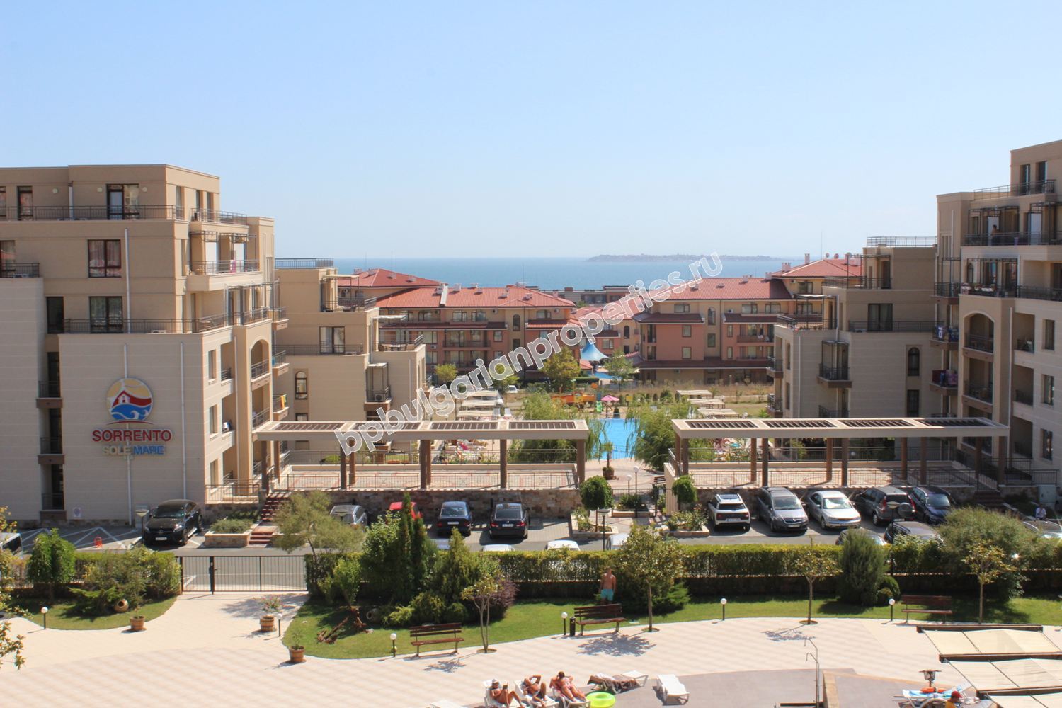 Отличная меблированная студия близко к пляжу на продажу в курорте Святой Влас