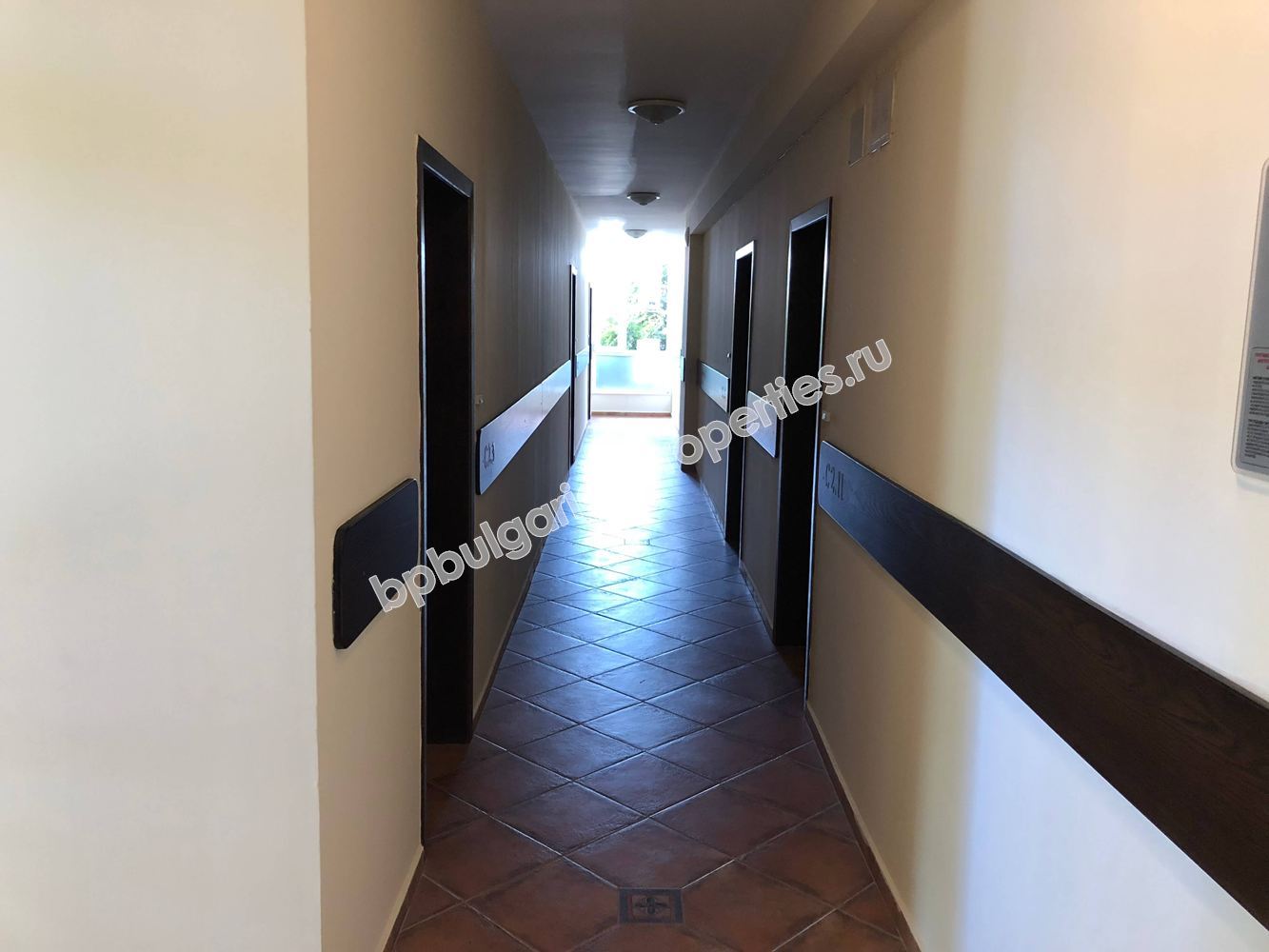 Отличная меблированная студия близко к пляжу на продажу в курорте Святой Влас