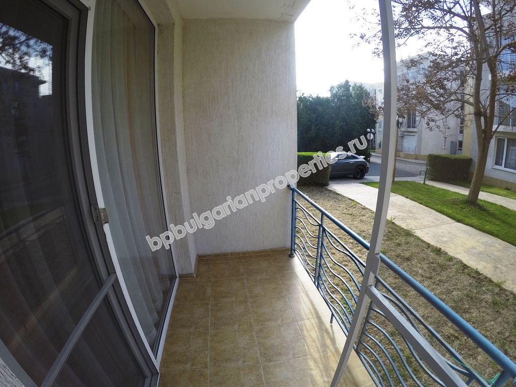 Дешевая меблированная двухкомнатная квартира на продажу в курорте Солнечный Берег