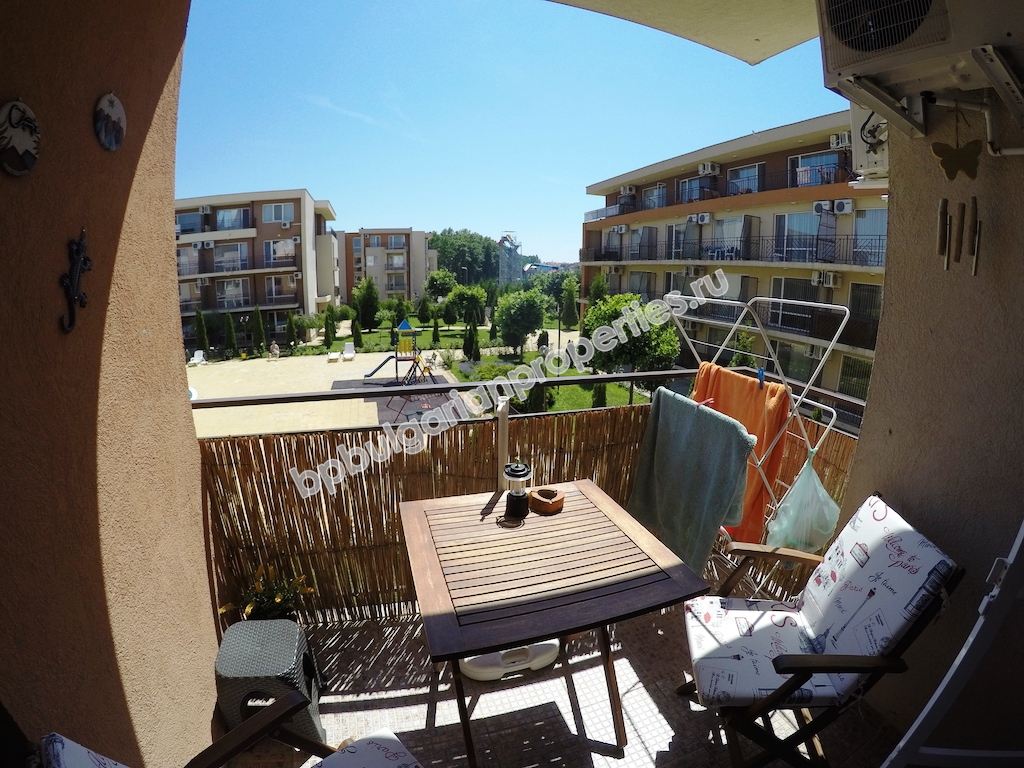 Шикарная двухкомнатная меблированная квартира на продажу в курорте Солнечный берег