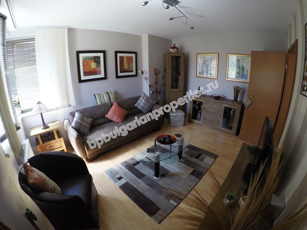 Шикарная двухкомнатная меблированная квартира на продажу в курорте Солнечный берег