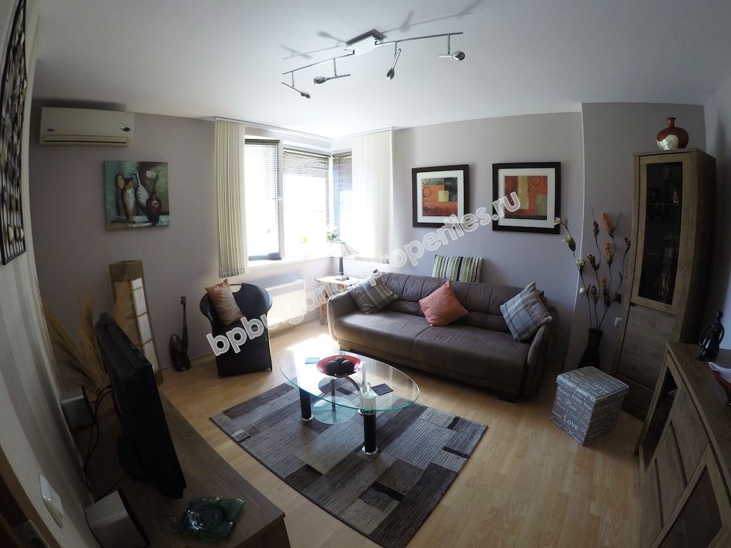 Шикарная двухкомнатная меблированная квартира на продажу в курорте Солнечный берег