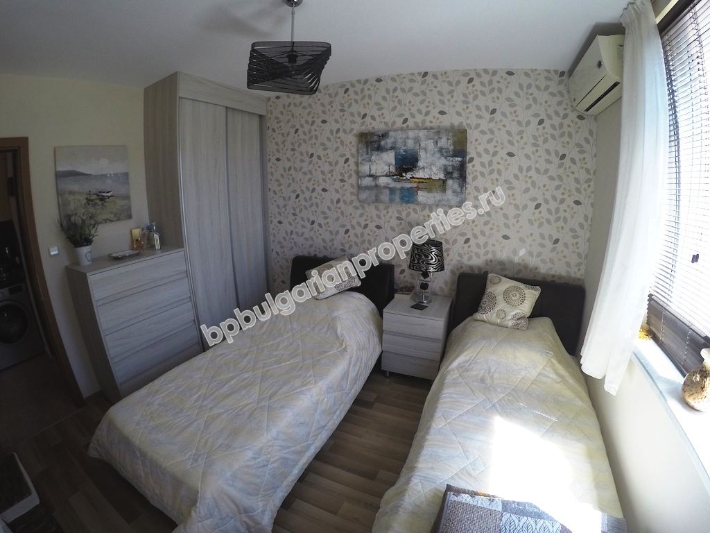 Шикарная двухкомнатная меблированная квартира на продажу в курорте Солнечный берег