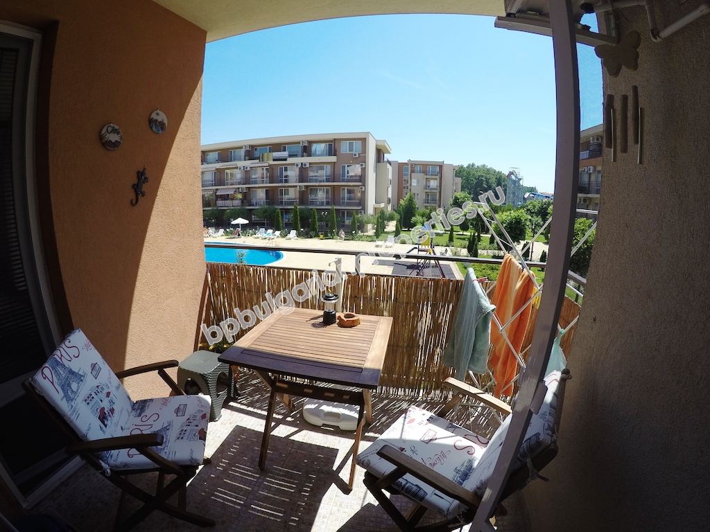 Шикарная двухкомнатная меблированная квартира на продажу в курорте Солнечный берег