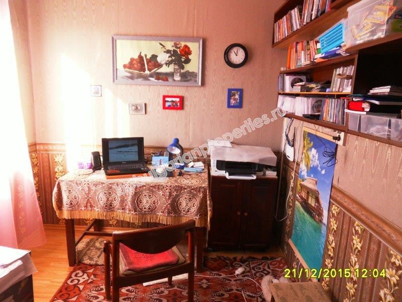 Двухэтажный дом с участком в 12 км от моря, обл. Бургас