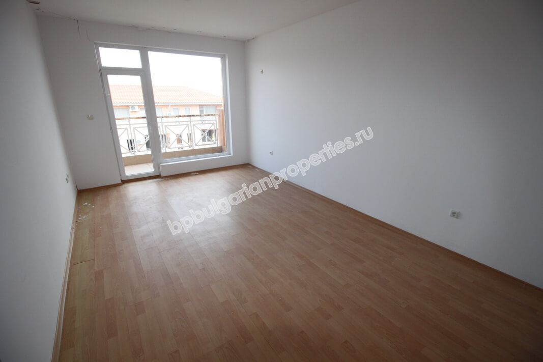 Дешевая двухкомнатная квартира на продажу в курорте Солнечный Берег