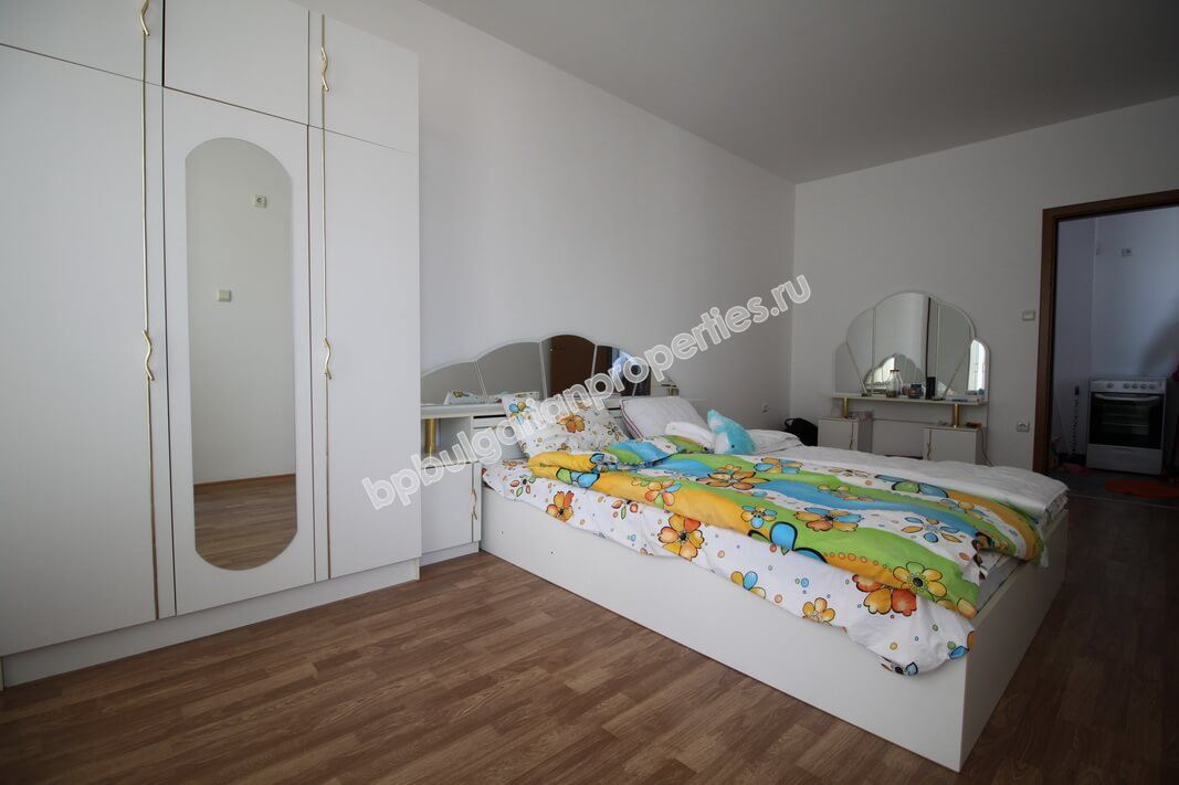 Меблированная двухкомнатная квартира на продажу в курорте Солнечный Берег