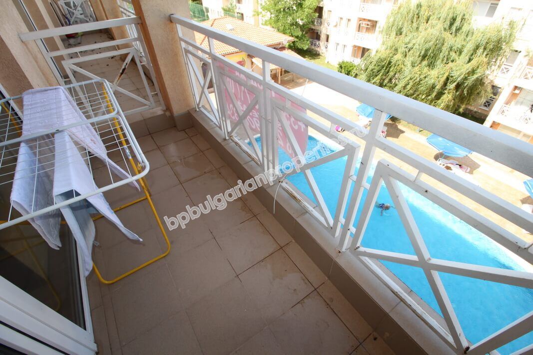 Меблированная двухкомнатная квартира на продажу в курорте Солнечный Берег