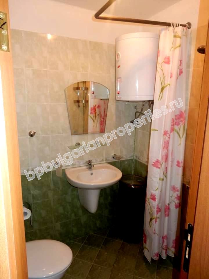 Меблированная студия на продажу без платы на обслуживание в курорте Равда