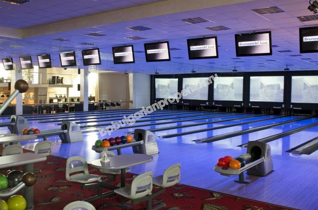 Меблированная трехкомнатная квартира на первой линии моря на продажу в квартале Сарафово – город Бургас