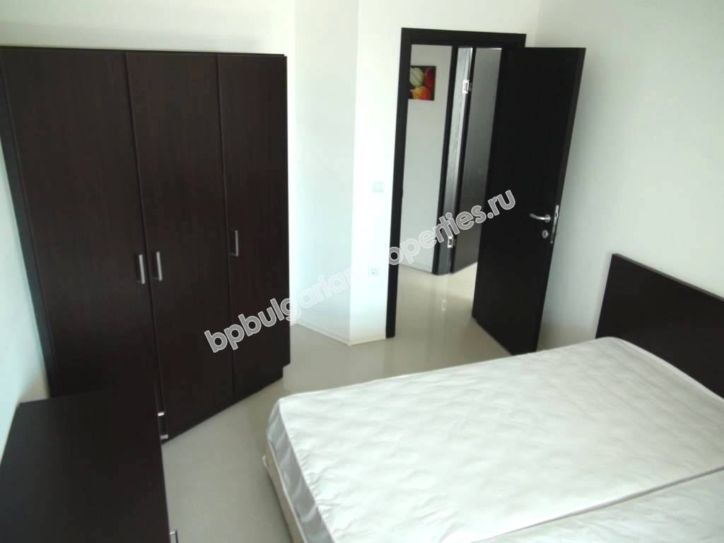 Меблированная трехкомнатная квартира на первой линии моря на продажу в квартале Сарафово – город Бургас