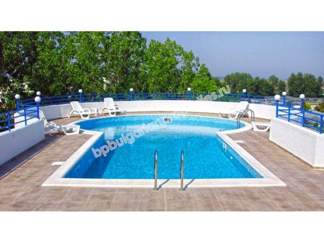 Дешевая обставленная студия на продажу в курорте Солнечный Берег