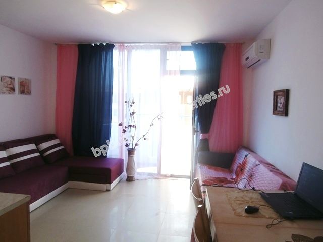 Дешевая обставленная студия на продажу в курорте Солнечный Берег