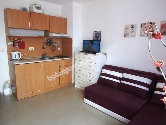 Дешевая обставленная студия на продажу в курорте Солнечный Берег