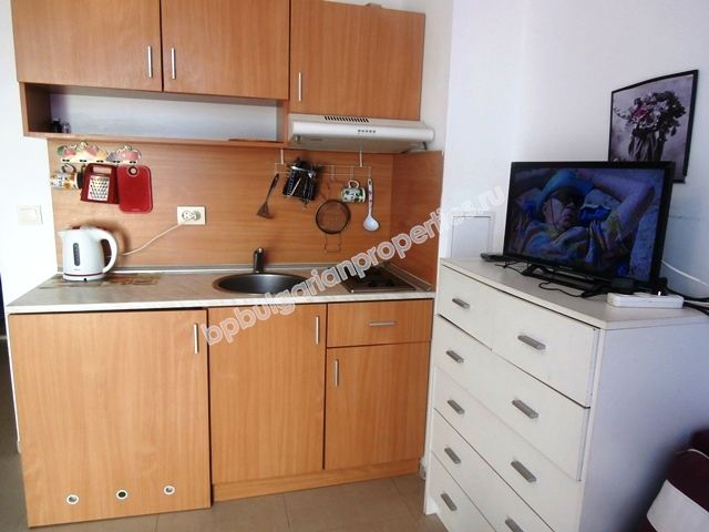 Дешевая обставленная студия на продажу в курорте Солнечный Берег