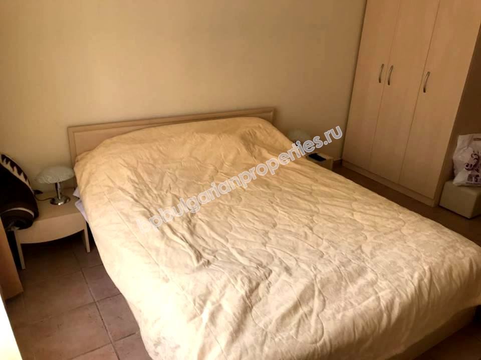 Трехкомнатная меблированная квартира близко к пляжу в курорте Солнечный берег