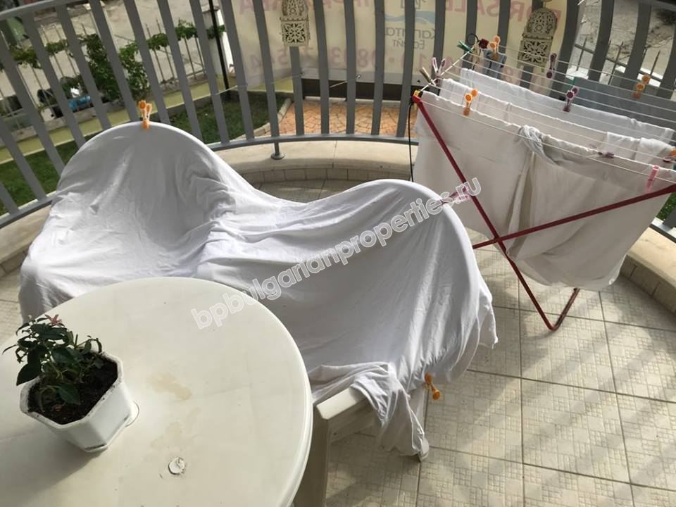 Трехкомнатная меблированная квартира близко к пляжу в курорте Солнечный берег