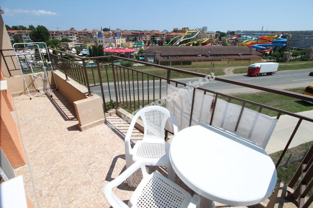 Двухкомнатная обставленная квартира на продажу в курорте Солнечный берег