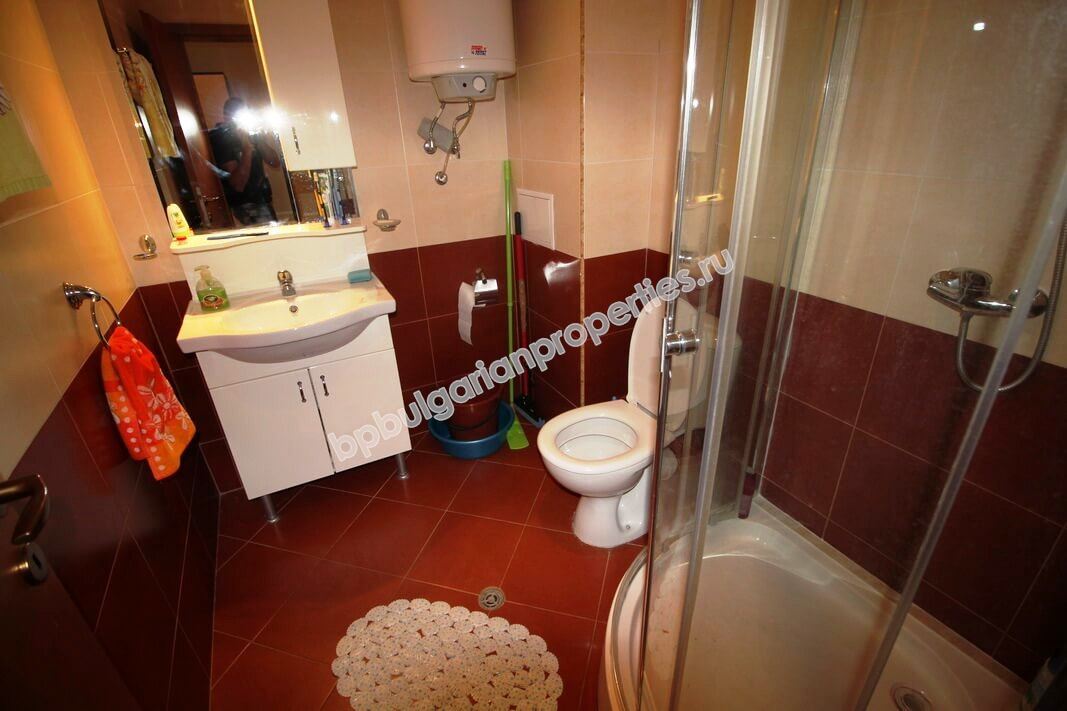 Двухкомнатная обставленная квартира на продажу в курорте Солнечный берег