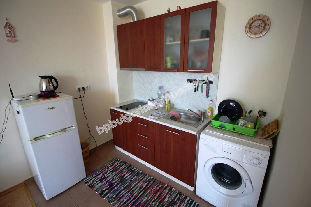 Двухкомнатная обставленная квартира на продажу в курорте Солнечный берег