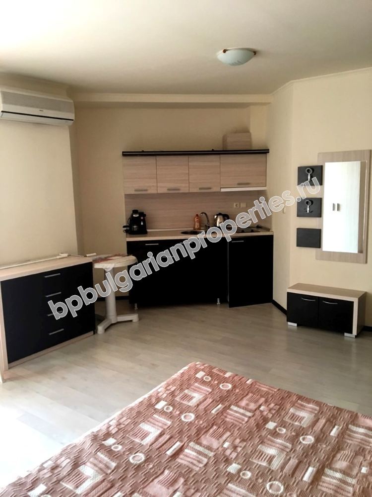 Меблированная студия близко к пляжу на продажу в курорте Солнечный Берег