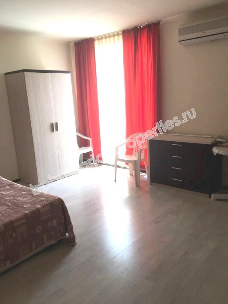 Меблированная студия близко к пляжу на продажу в курорте Солнечный Берег